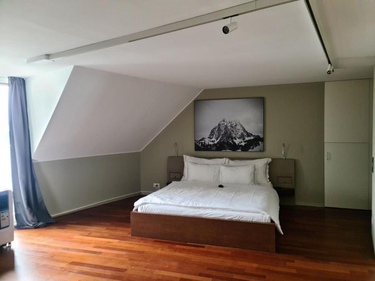 Lucerne Lake View Apartments Bilik gambar