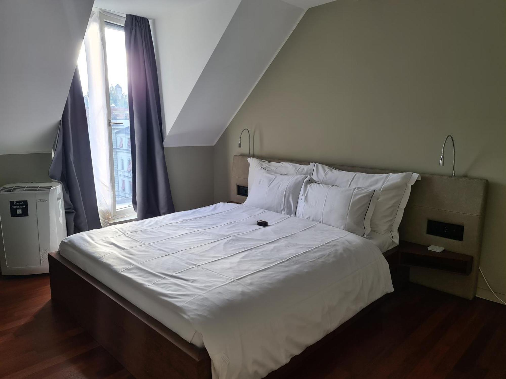 Lucerne Lake View Apartments Bilik gambar