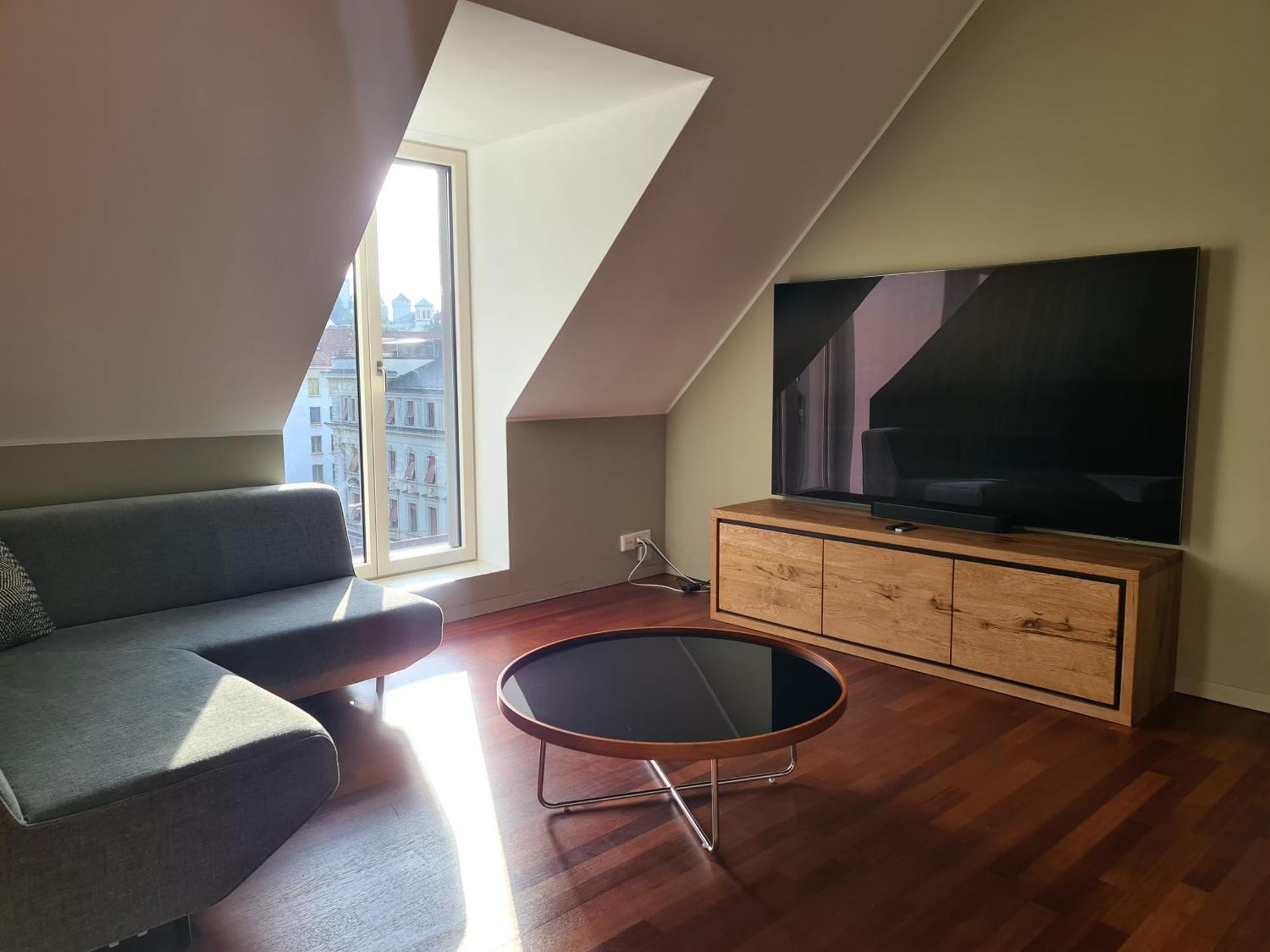 Lucerne Lake View Apartments Bilik gambar