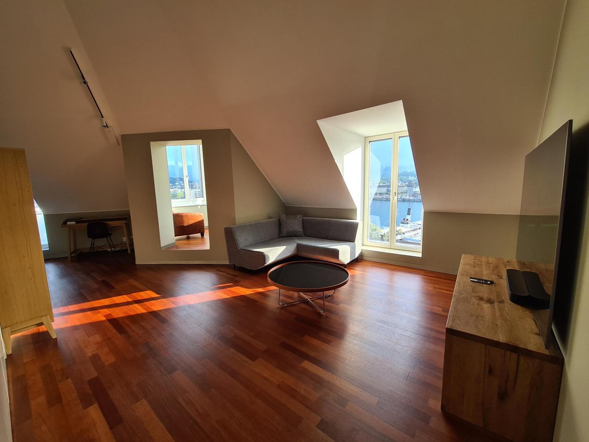 Lucerne Lake View Apartments Bilik gambar