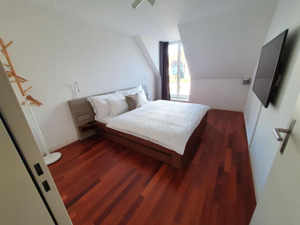 Lucerne Lake View Apartments Bilik gambar