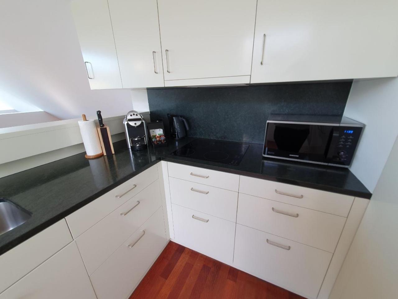 Lucerne Lake View Apartments Bilik gambar