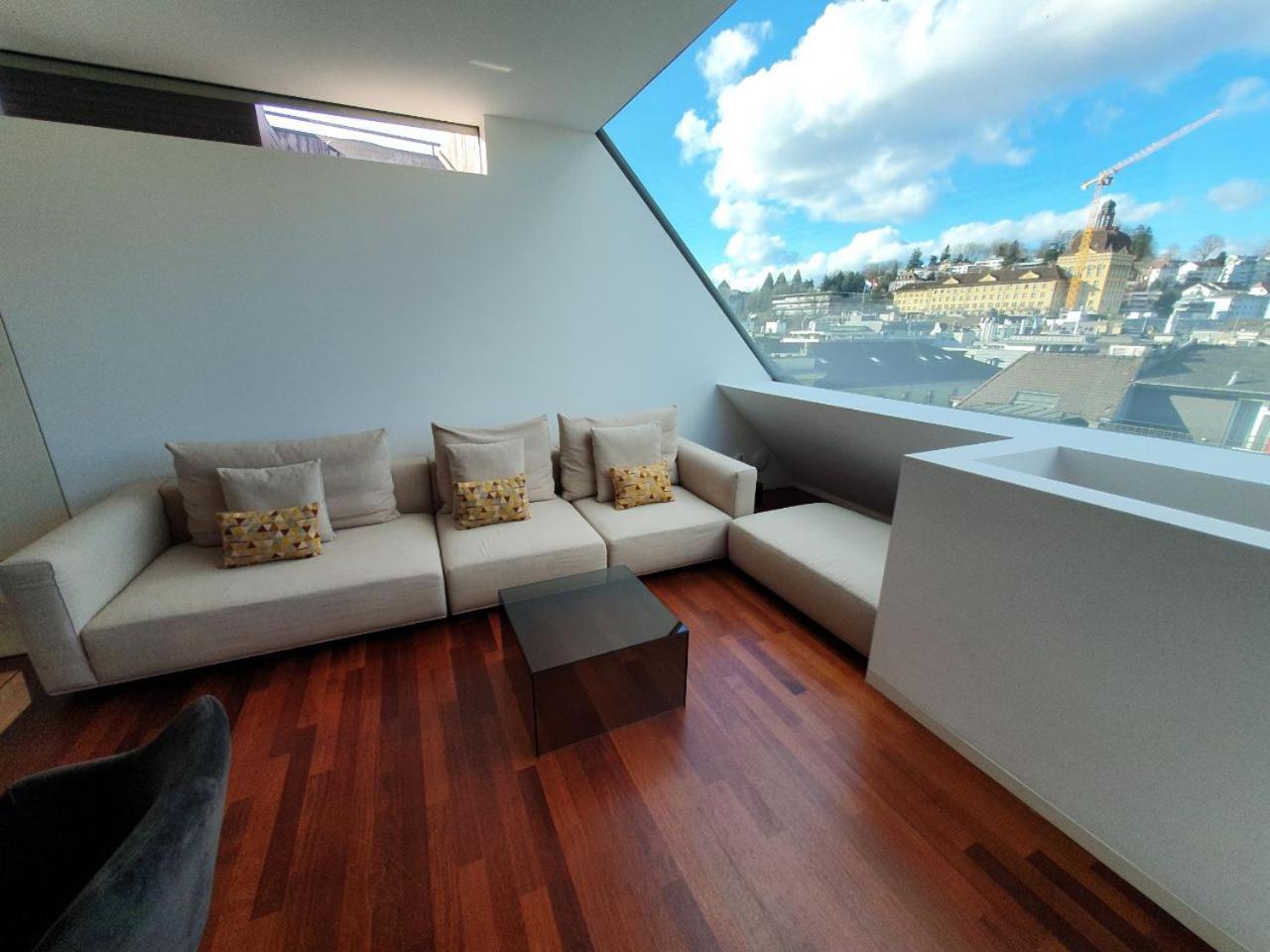Lucerne Lake View Apartments Bilik gambar