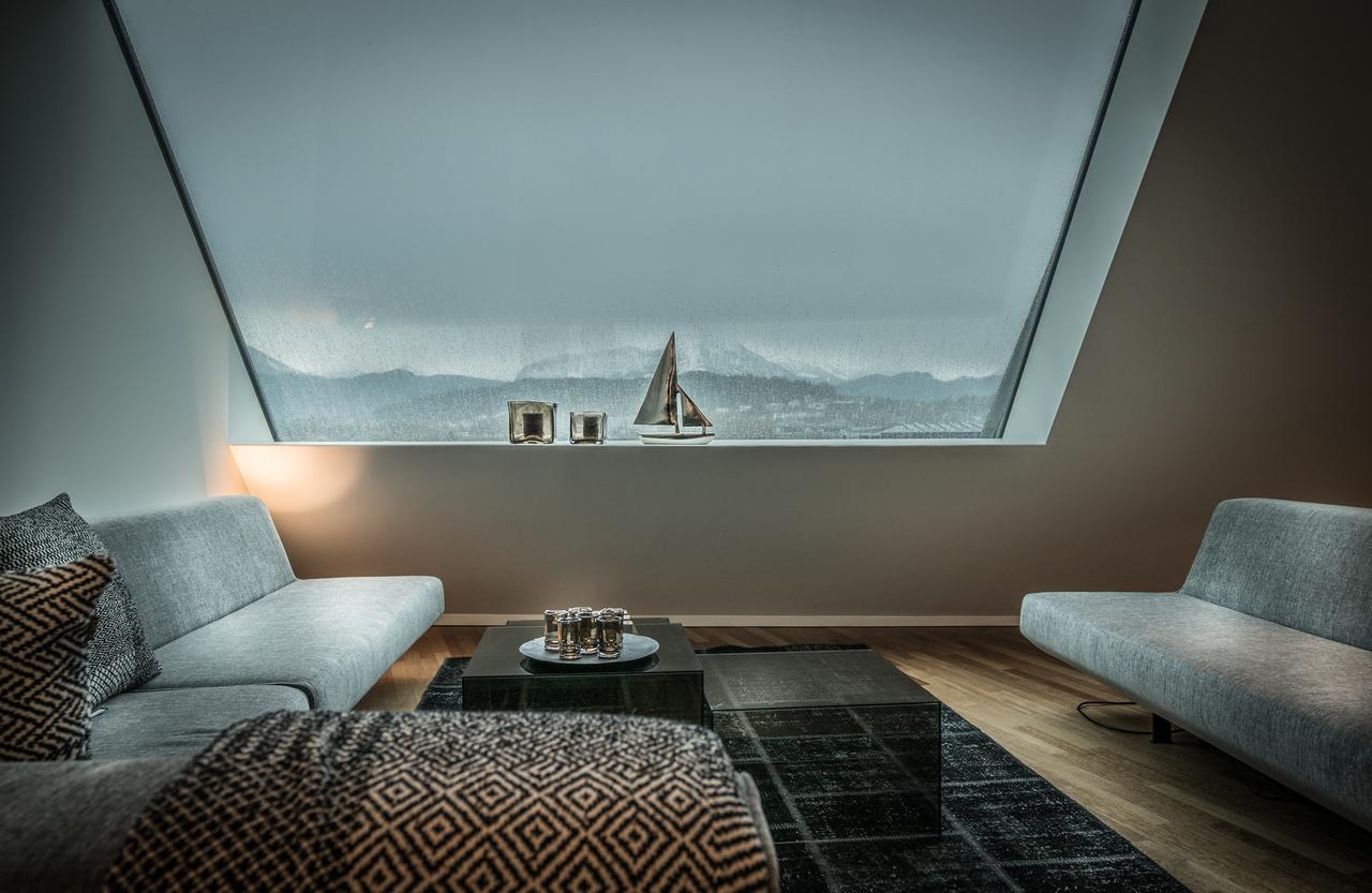 Lucerne Lake View Apartments Luaran gambar